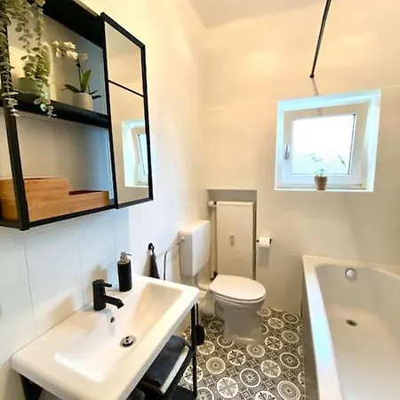 Wunderschoene Altbauwohnung Mit Balkon - 102 Qm Άαχεν